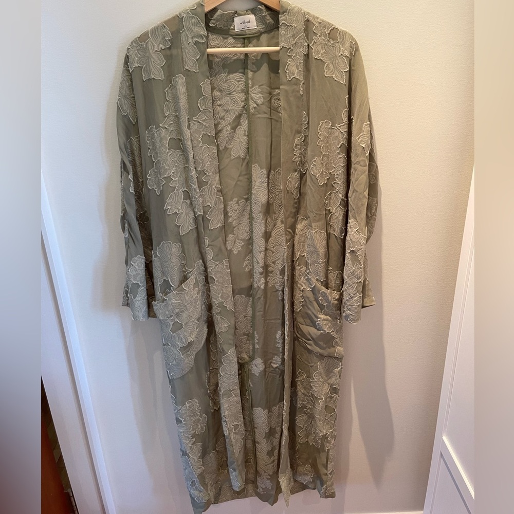 Aritzia kimono robe/duster